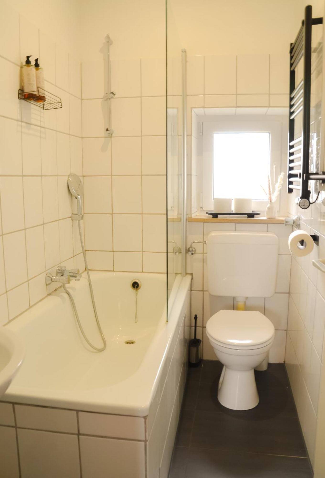 MILPAU Buer 3 - Modernes und zentrales Premium-Apartment mit Queensize-Bett, Netflix, Nespresso und Smart-TV Gelsenkirchen Exterior foto