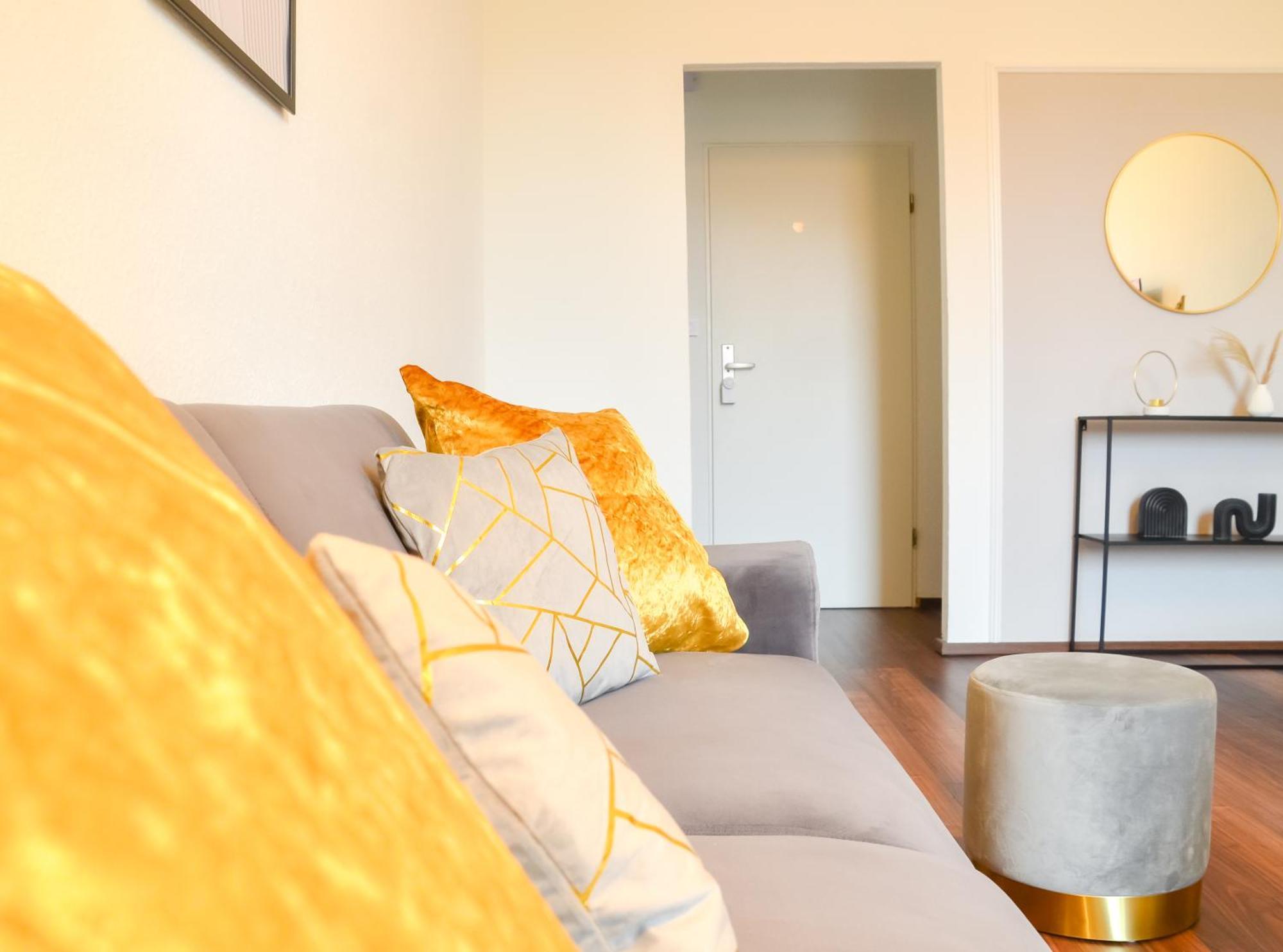 MILPAU Buer 3 - Modernes und zentrales Premium-Apartment mit Queensize-Bett, Netflix, Nespresso und Smart-TV Gelsenkirchen Exterior foto